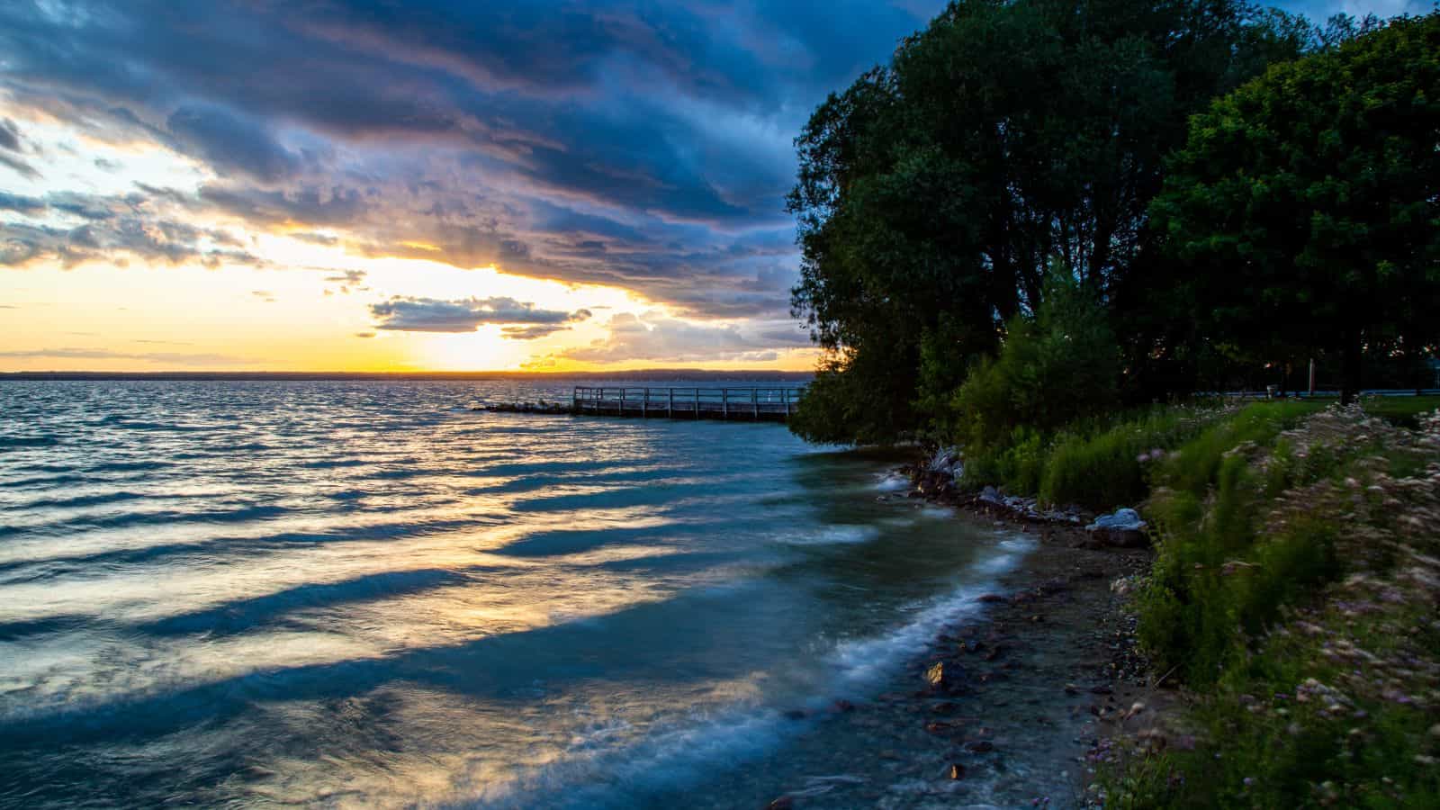 Michigan Lakes and Rivers Map: Navigating the Waterways 21 michigan Mullet Lake